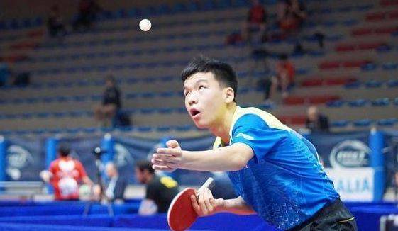 一个鲜明的 一个鲜明的