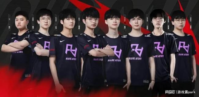 4年男排世 4年男排世