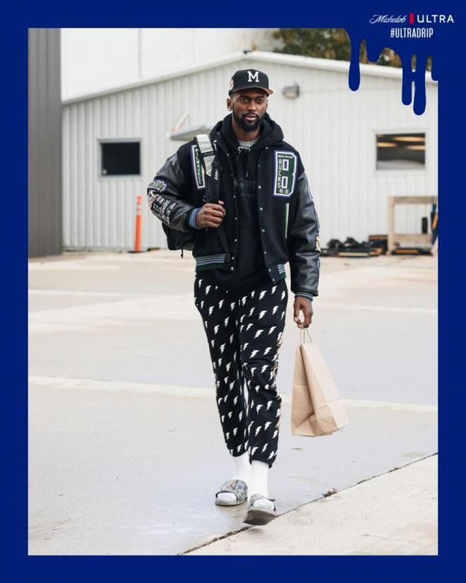 相比之下 相比之下