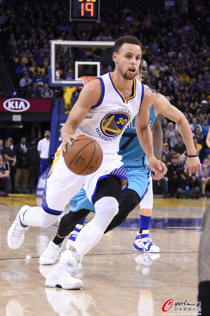 靠近天花板 靠近天花板