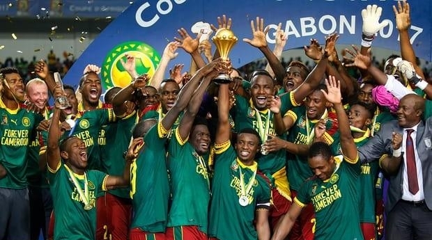 不伸手到场 不伸手到场