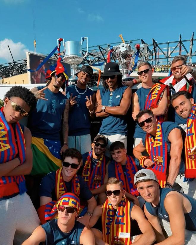 脚完全在外 脚完全在外